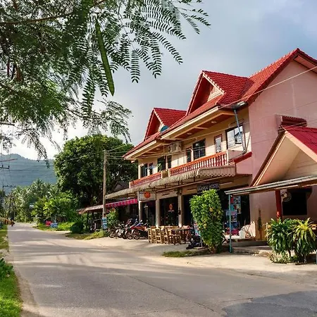 Baan Kai Hostel